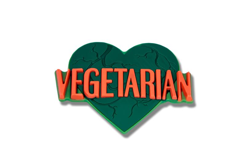 GO VEGAN VEGETERIAN - пластиковые аксессуары - Вегетарианское сердце. Магнитный винил по спинке.
